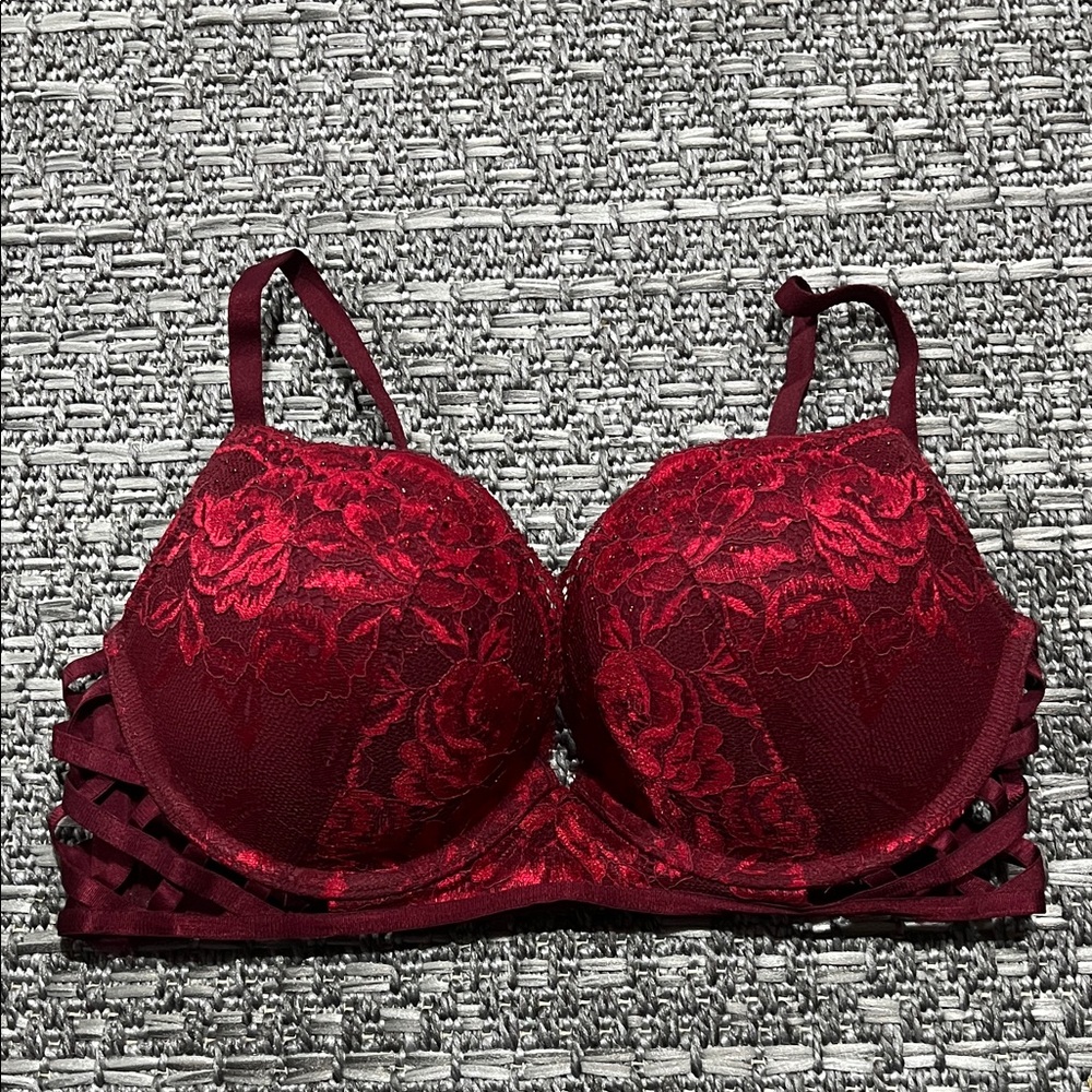 La Senza | Red Lace Push-up Bra